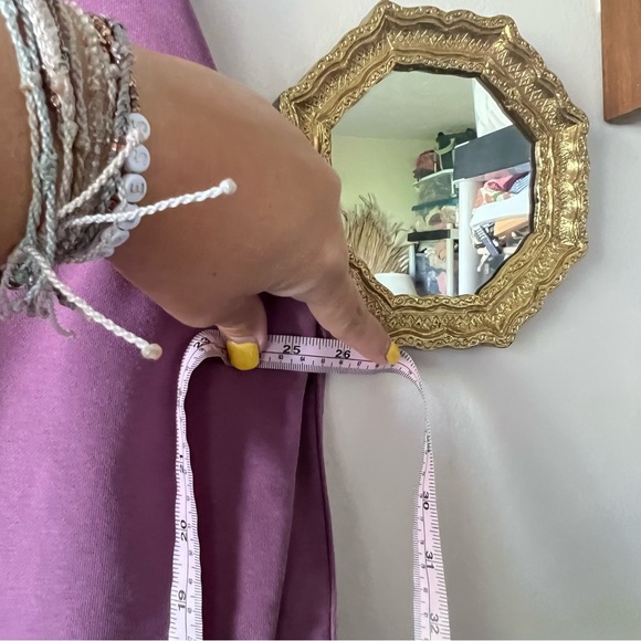 LULULEMON Perfectly Oversized Crew Graphic
Vintage Plum Women’s SIZE LARGE - Picture 7 of 7